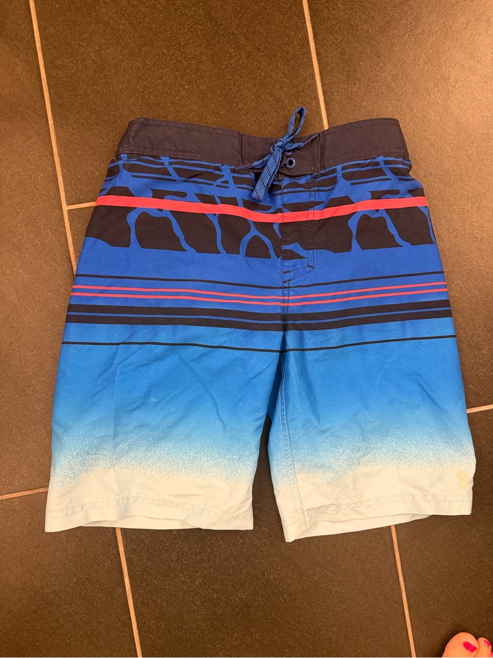 Under Armour Boys Blue Ombre Stripe Swim Trunks with Red Accent Youth Medium